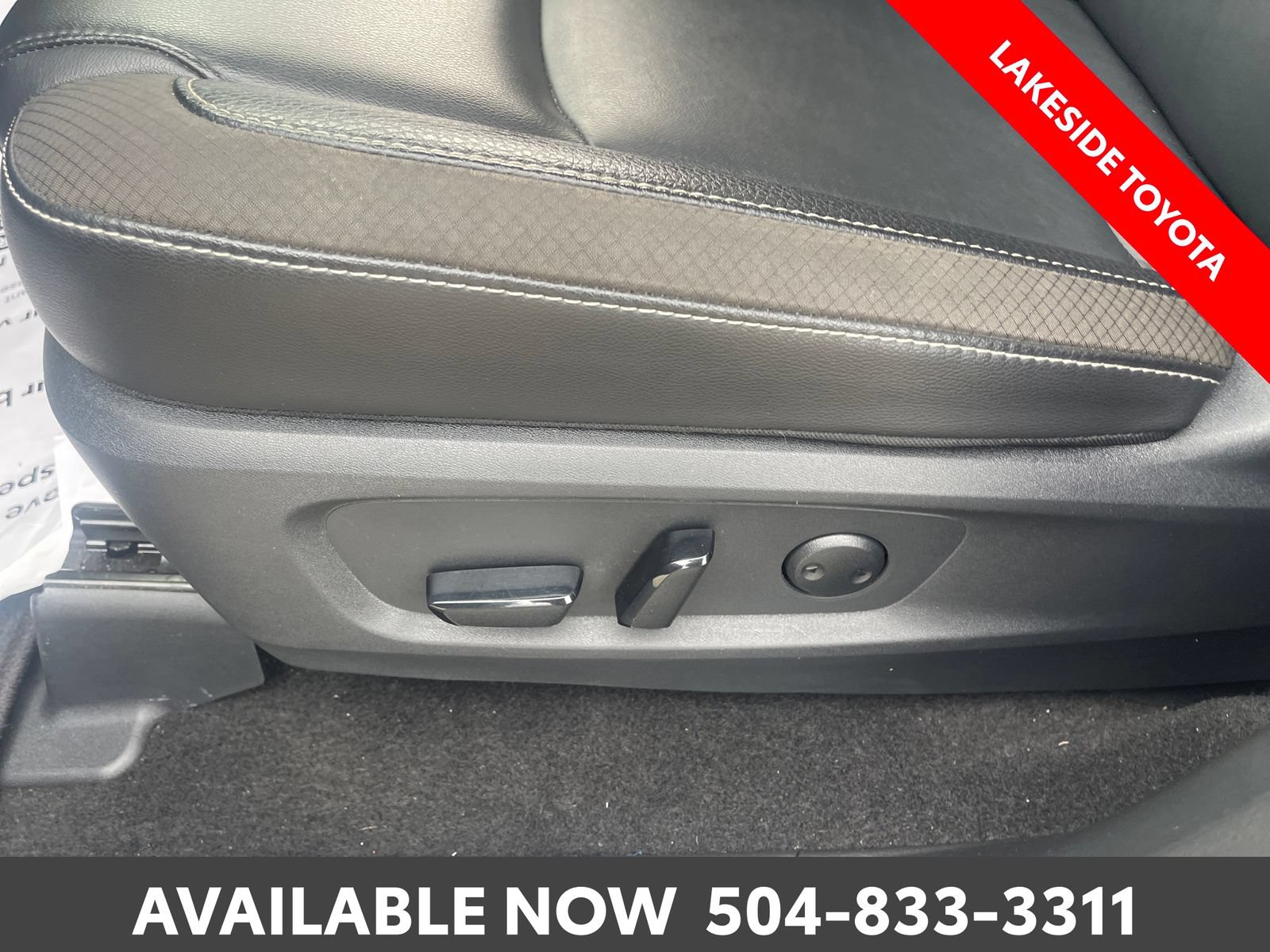 Used 2024 Nissan Pathfinder SL FWD image 27