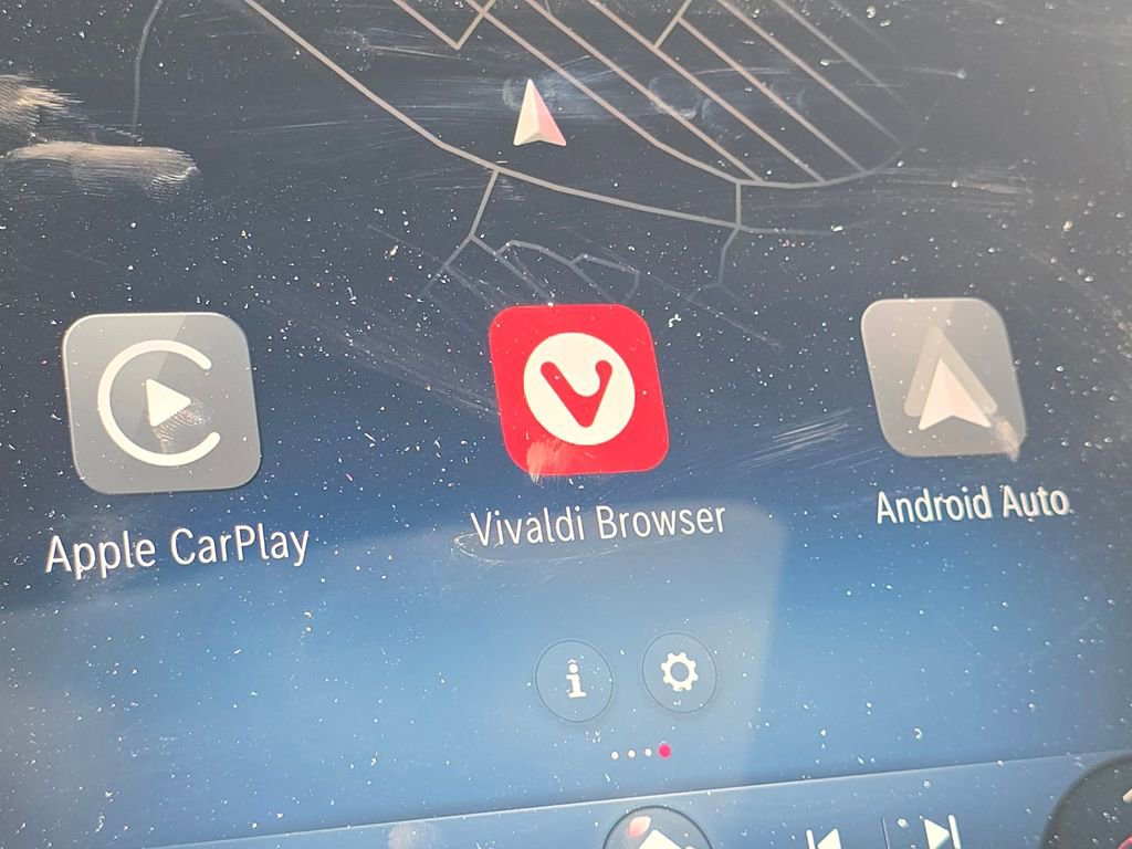 Certified 2026 Mercedes-Benz GLC 300 4MATIC image 5