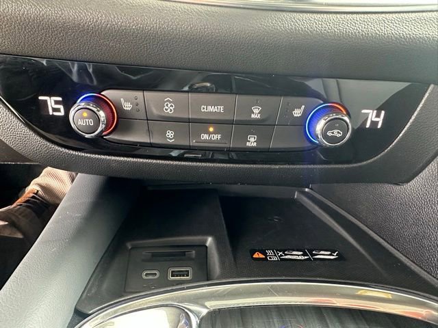 Used 2023 Buick Enclave Essence w/ Experience Buick Package AWD/4WD image 39