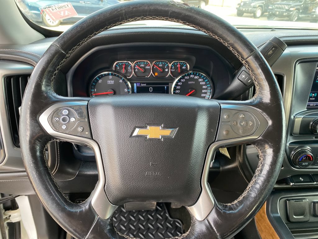 Used 2018 Chevrolet Silverado 1500 LTZ w/ Sport Package AWD/4WD image 16