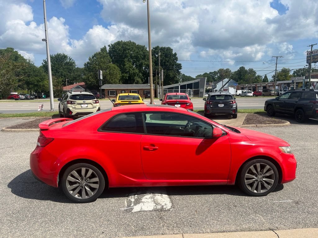 Used 2011 Kia Forte Koup SX FWD image 3