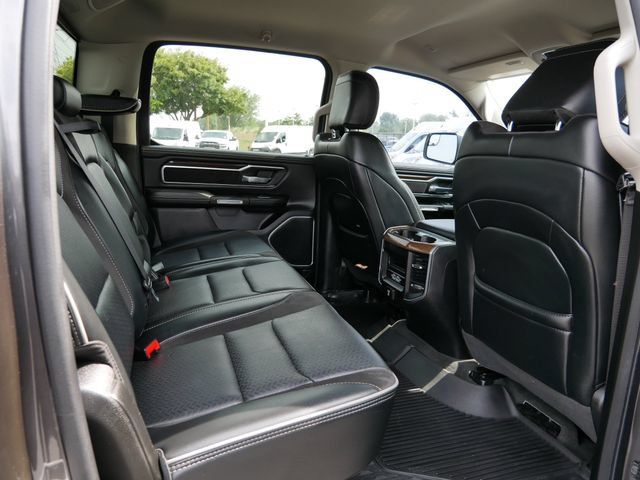Used 2022 RAM 1500 Laramie AWD/4WD image 16