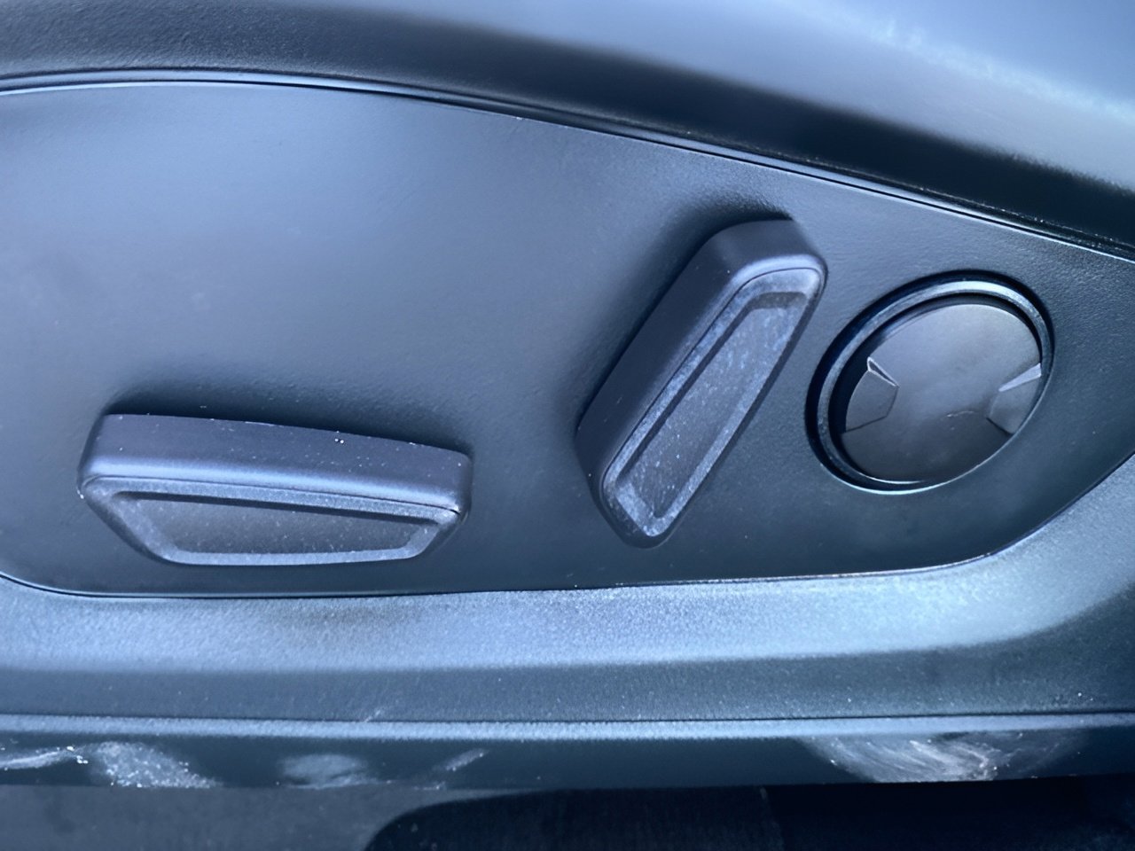 Certified 2020 Ford Explorer XLT w/ Equipment Group 202A image 11