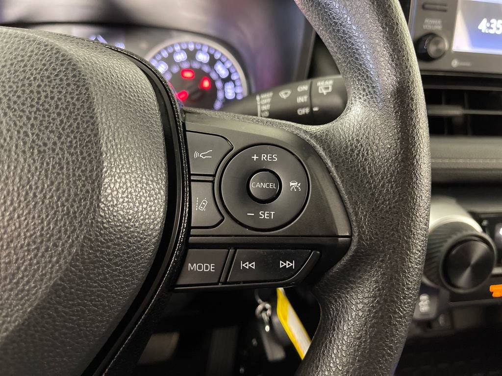 Certified 2021 Toyota RAV4 LE FWD image 27