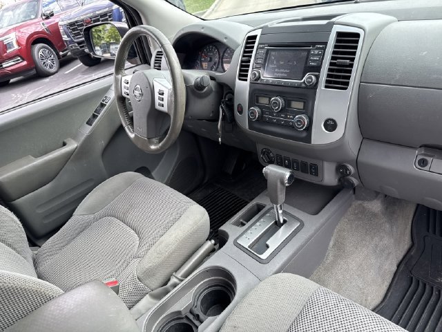 Used 2017 Nissan Frontier SV w/ SV Value Truck Package AWD/4WD image 27