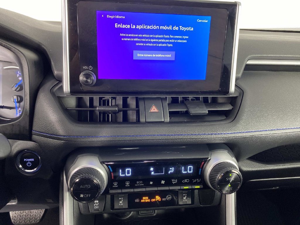 Used 2024 Toyota RAV4 SE w/ Convenience Package AWD/4WD image 21