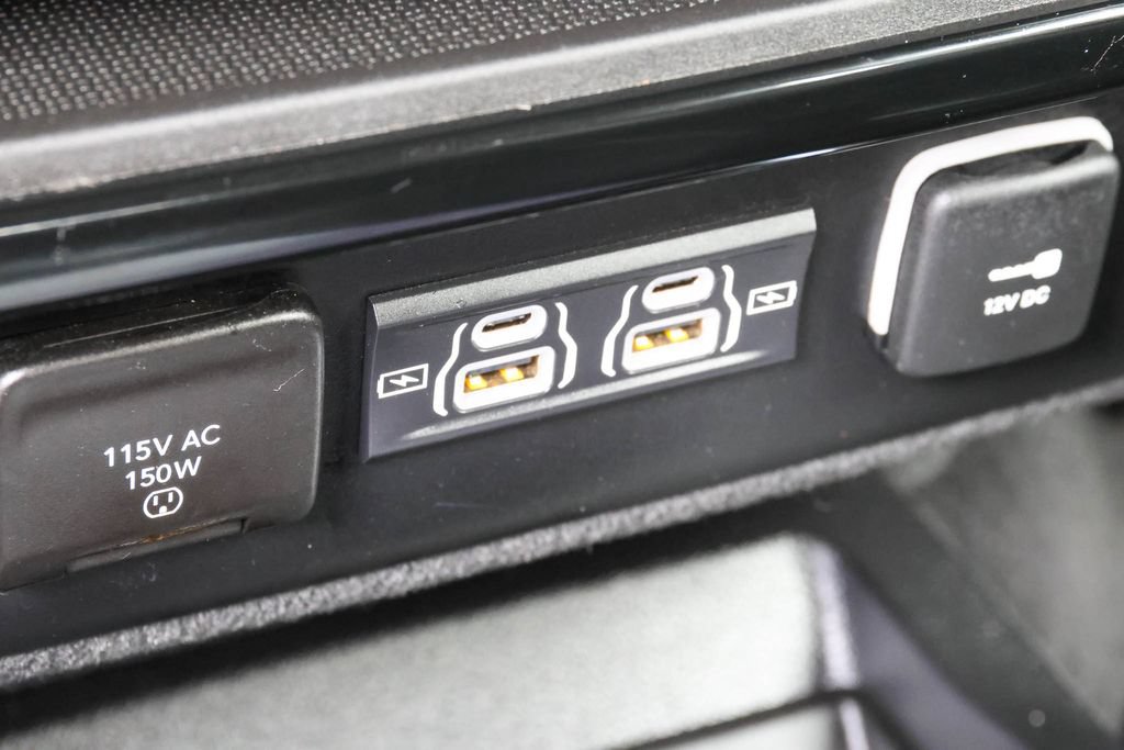 Used 2024 Jeep Wagoneer Series III AWD/4WD image 22