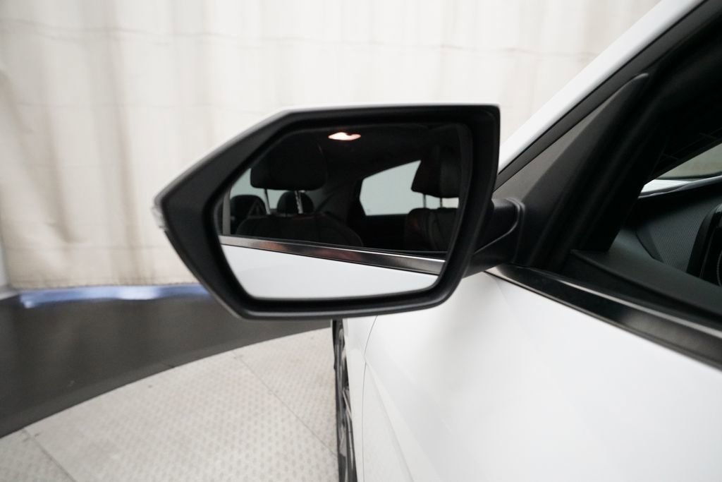 Used 2024 Hyundai Elantra Limited FWD image 24