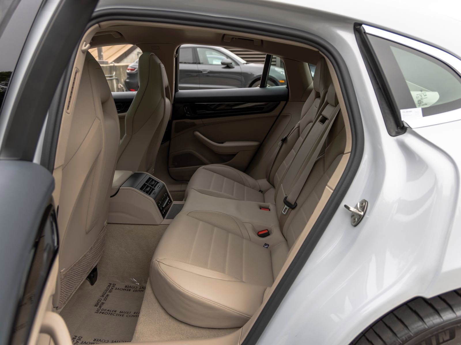 Certified 2025 Porsche Panamera image 47