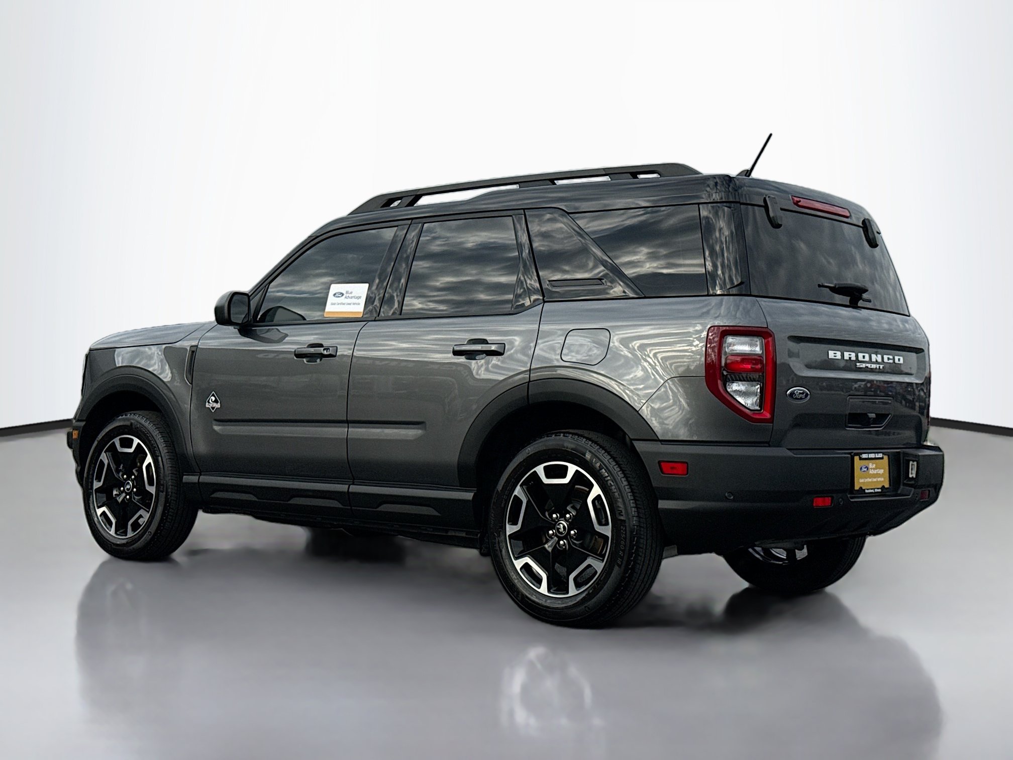 Used 2023 Ford Bronco Sport Outer Banks w/ Tech Package AWD/4WD image 14