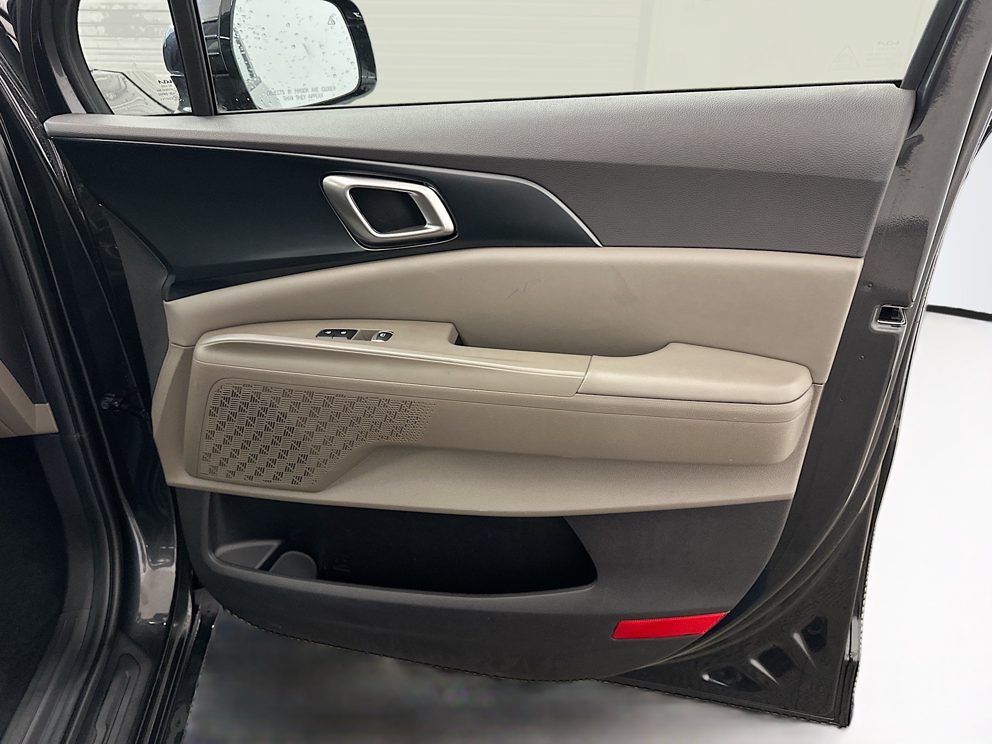 Used 2026 Kia Carnival FWD image 34