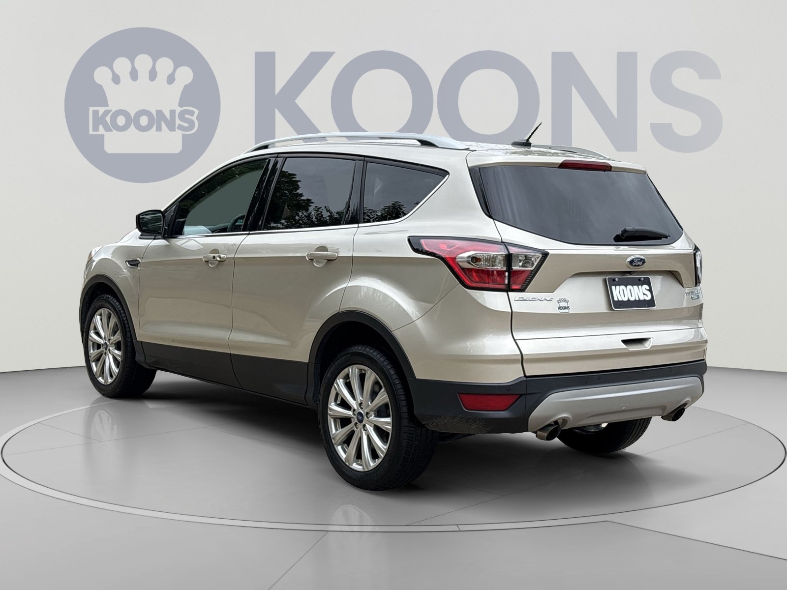Used 2017 Ford Escape Titanium AWD/4WD image 4