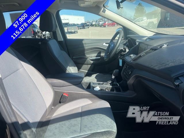 Used 2017 Ford Escape SE w/ Equipment Group 201A image 21