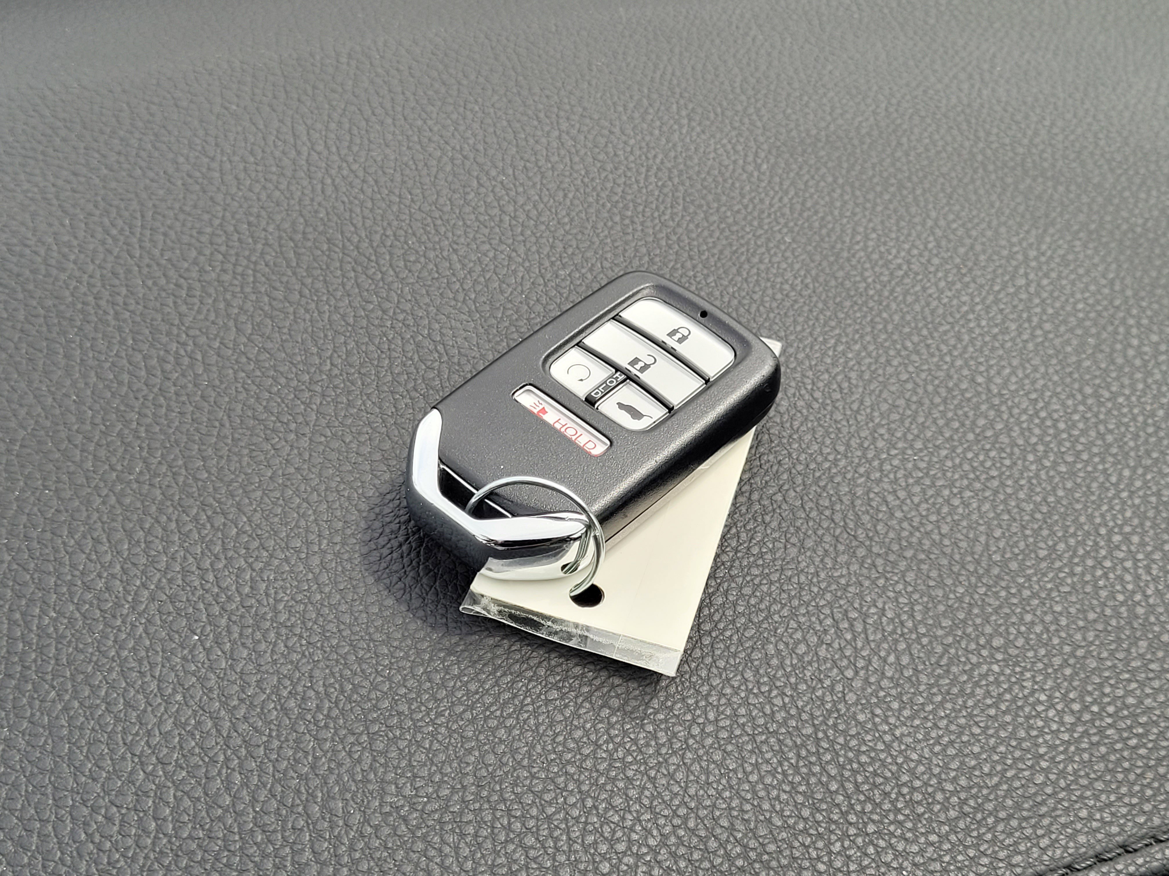 Used 2021 Honda Pilot Touring image 11