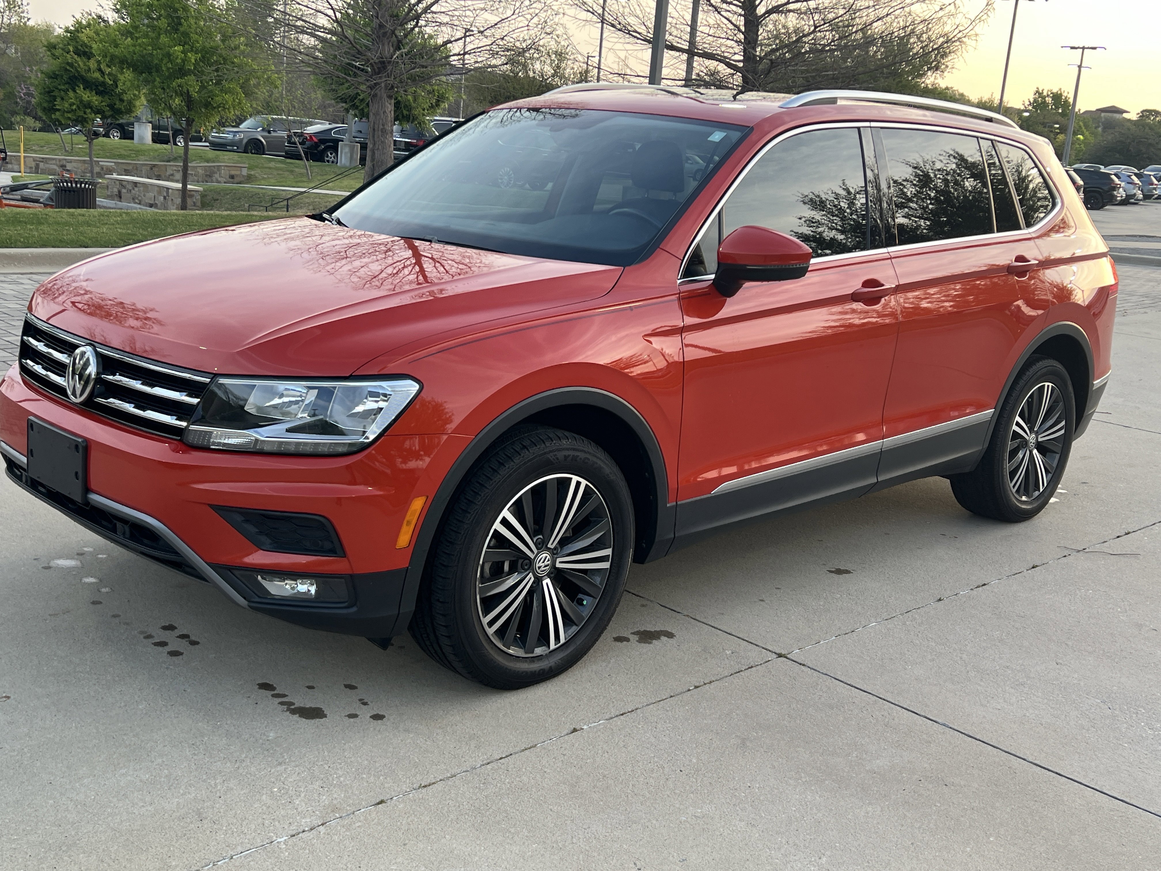 Used 2019 Volkswagen Tiguan SEL image 5