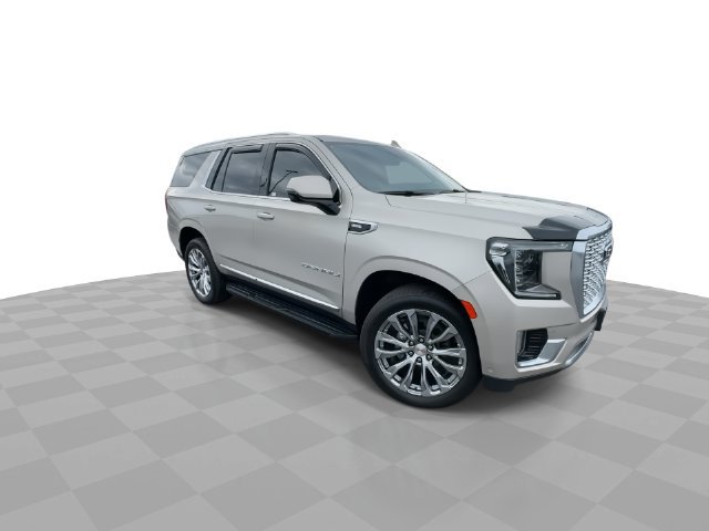Used 2024 GMC Yukon Denali w/ Advanced Technology Package AWD/4WD image 2