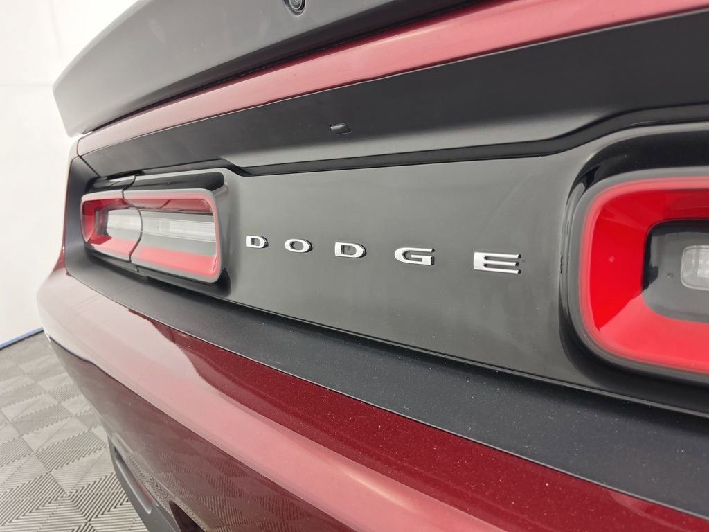Used 2022 Dodge Challenger R/T Scat Pack RWD image 11