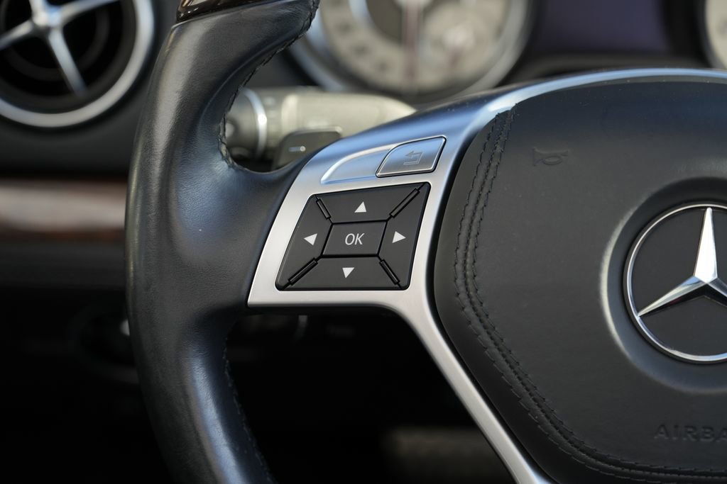 Used 2014 Mercedes-Benz SL 550 image 26