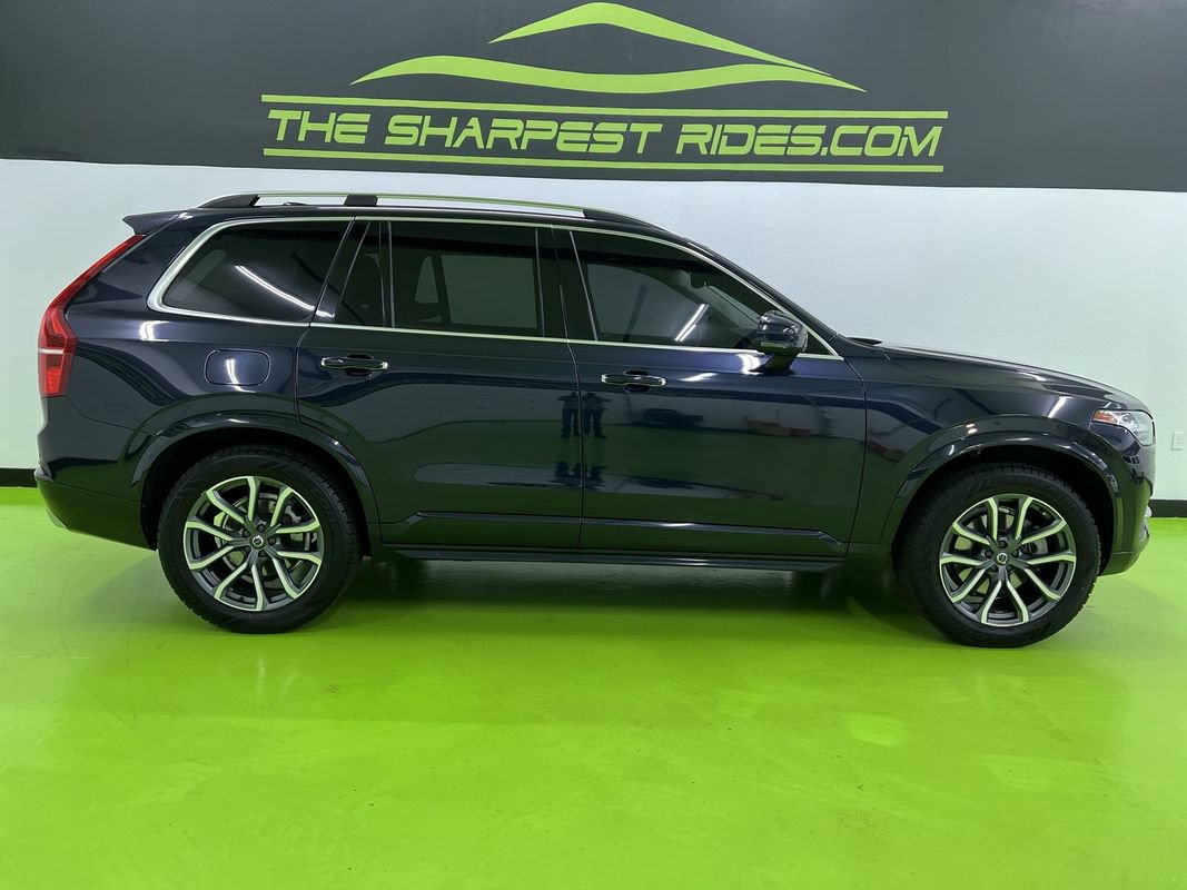 Used 2017 Volvo XC90 T6 Momentum w/ Momentum Plus Package AWD/4WD image 11