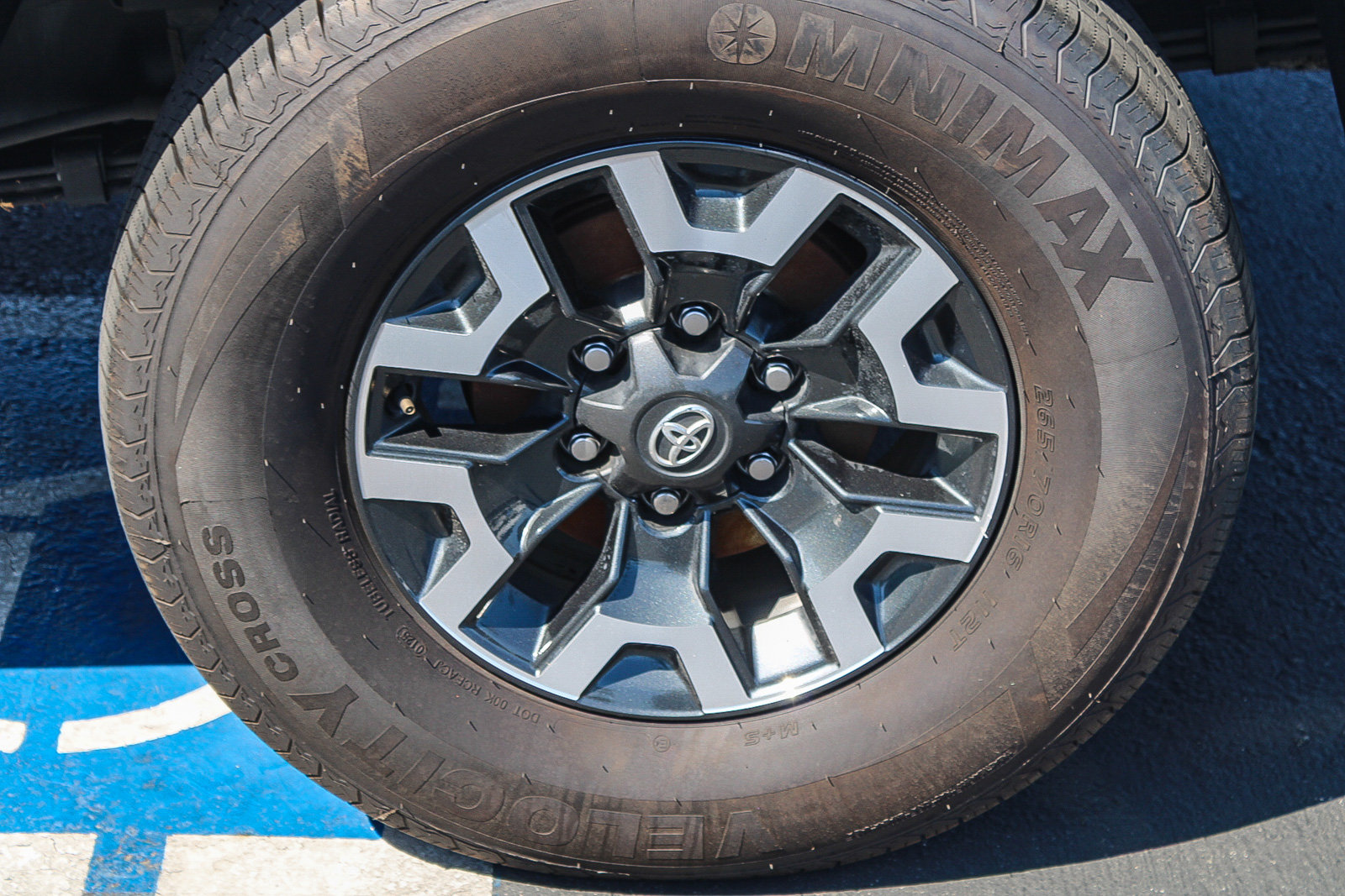 Used 2023 Toyota Tacoma TRD Off-Road AWD/4WD image 12