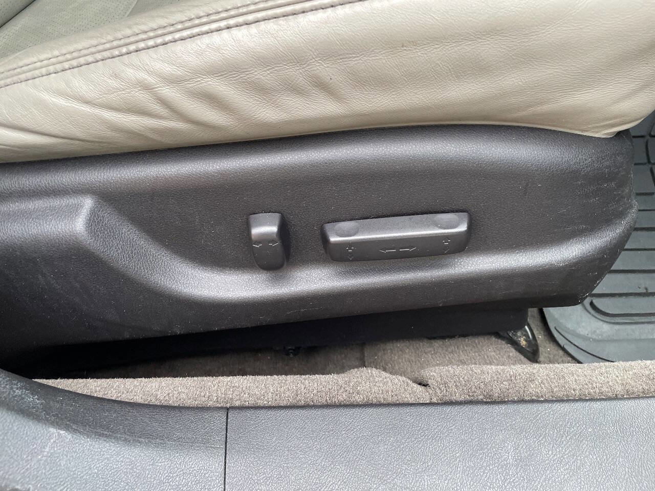 Used 2012 Acura TL SH-AWD image 36