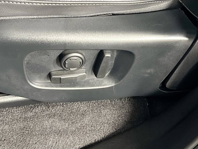 Used 2019 Land Rover Range Rover Sport SE image 13