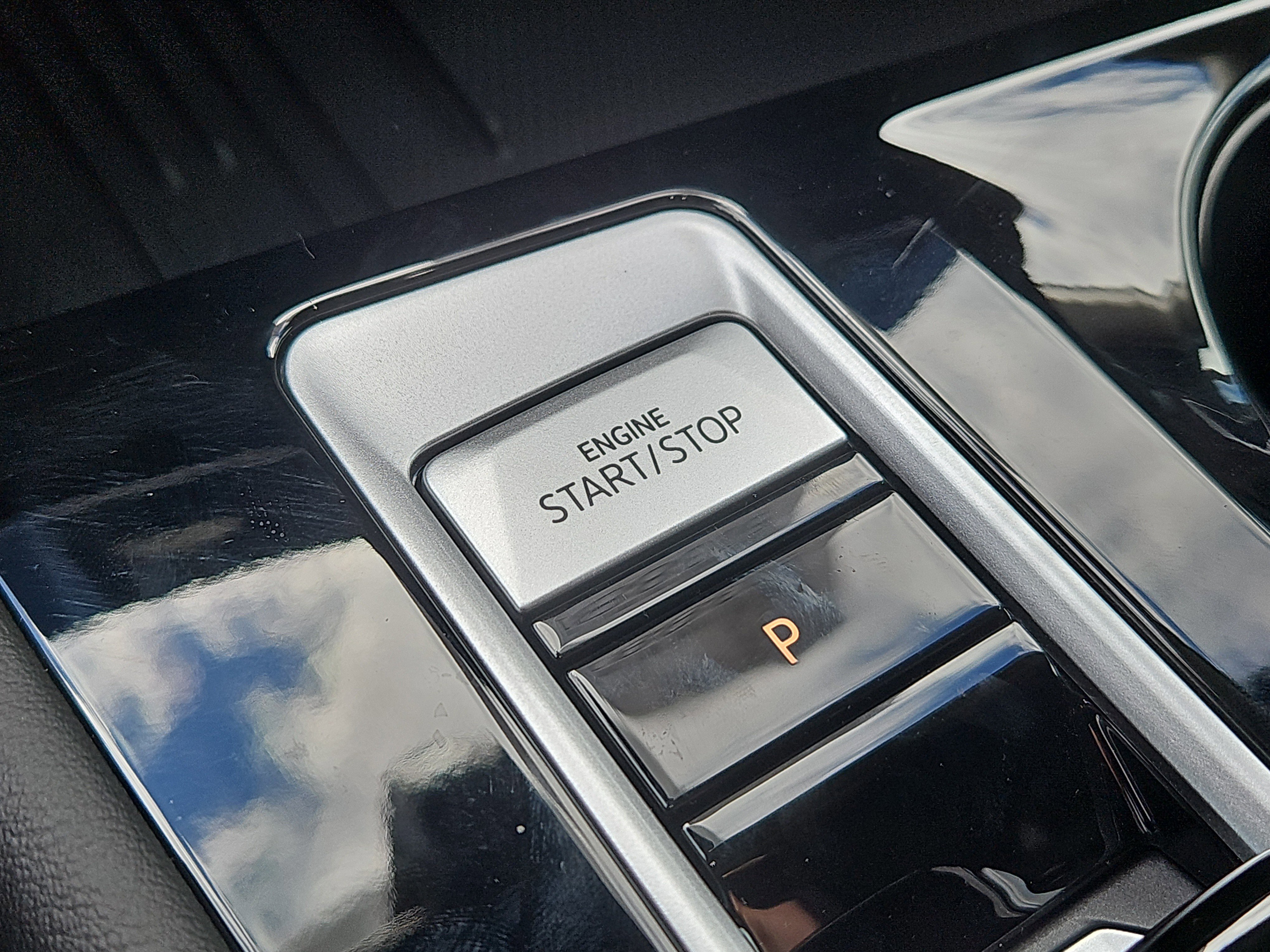 New 2026 Volkswagen Atlas SEL image 15