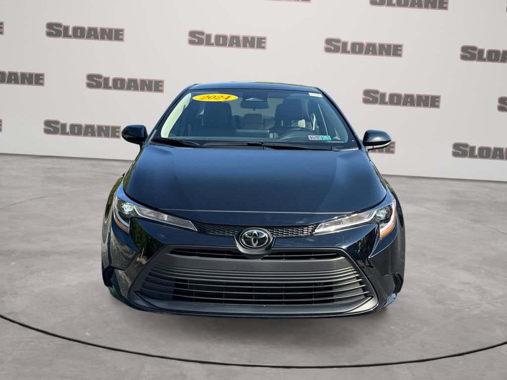 Used 2024 Toyota Corolla LE FWD image 8