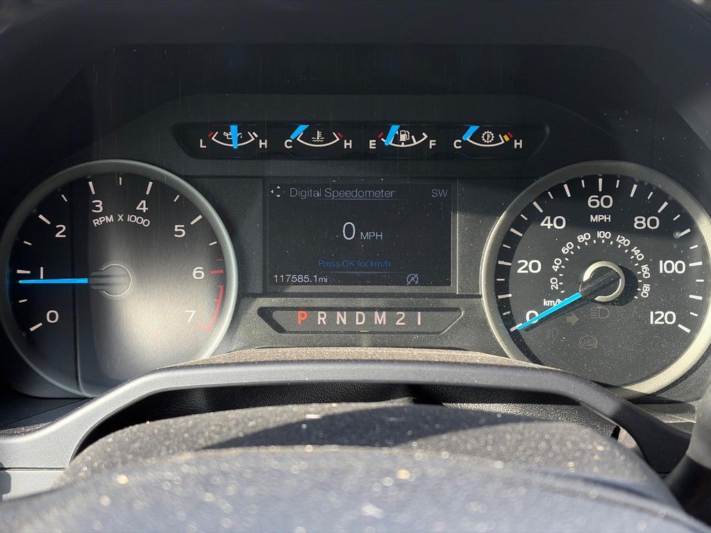 Used 2016 Ford F150 XLT w/ Equipment Group 301A Mid RWD image 5