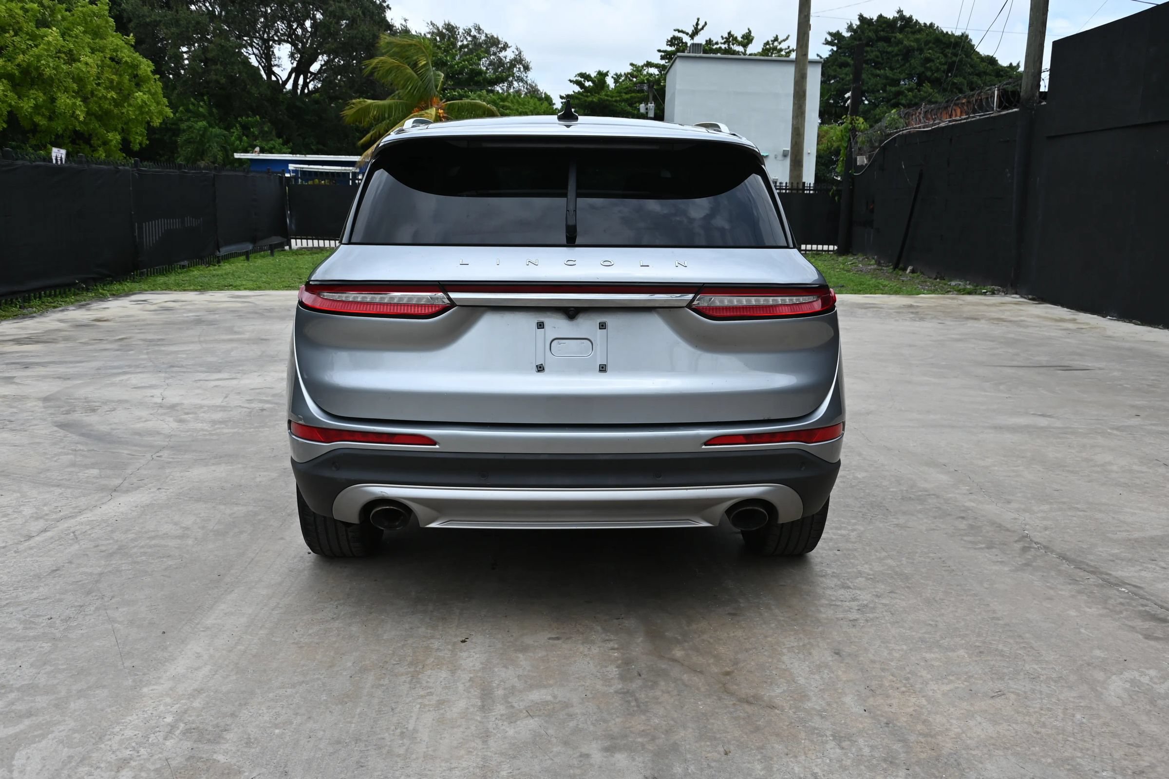 Used 2022 Lincoln Corsair AWD w/ Equipment Group 101A image 4