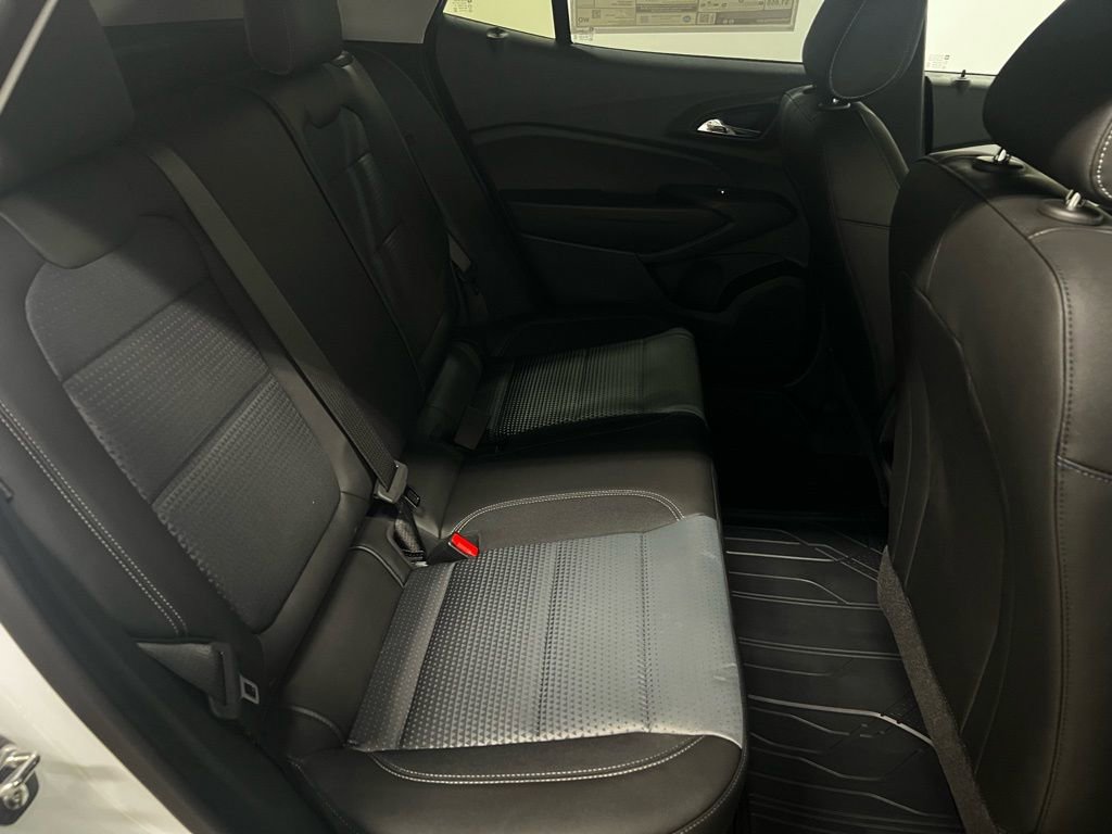 New 2026 Chevrolet Trax LT image 31