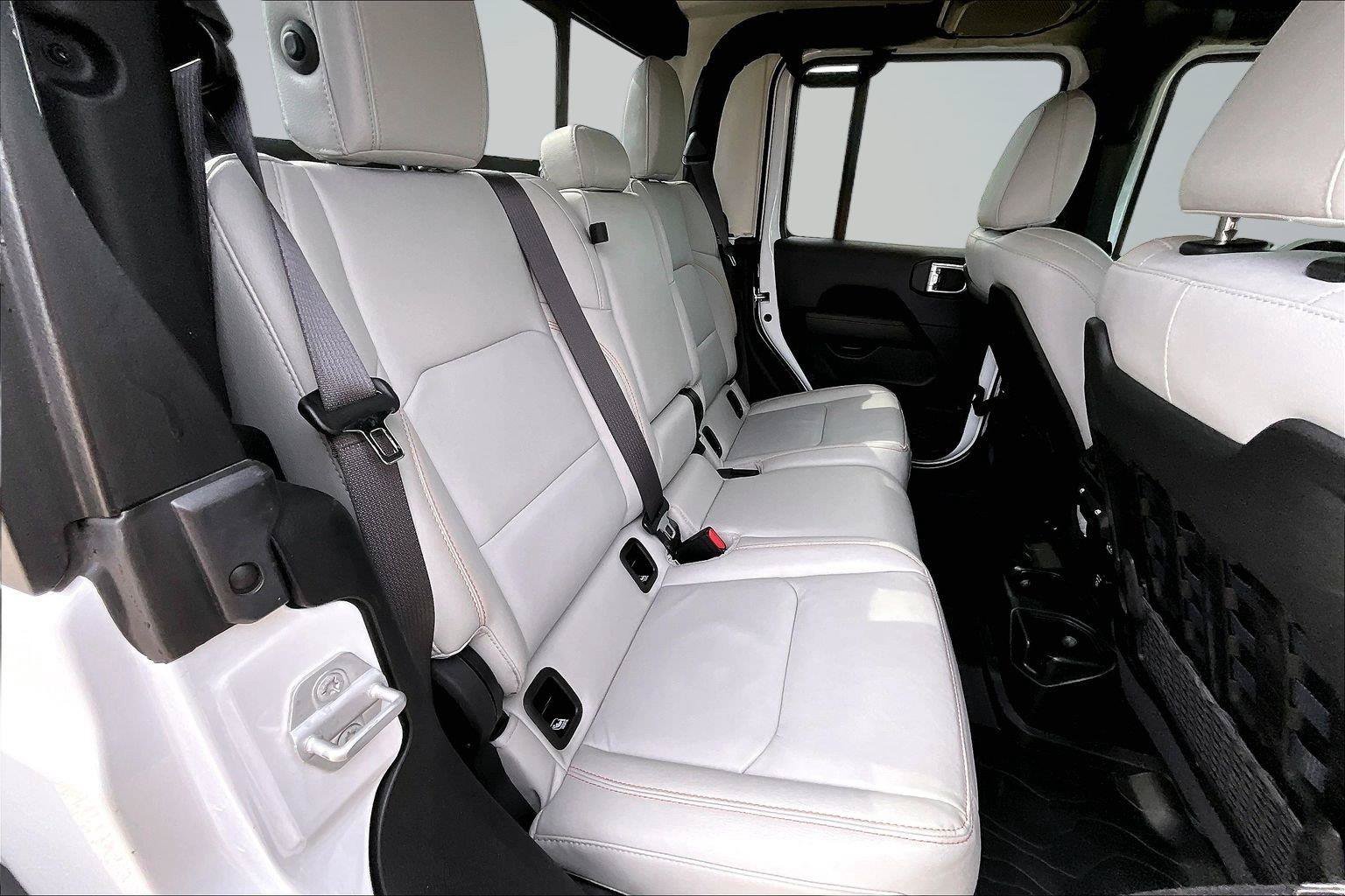 Used 2021 Jeep Gladiator Mojave w/ LED Lighting Group AWD/4WD image 29