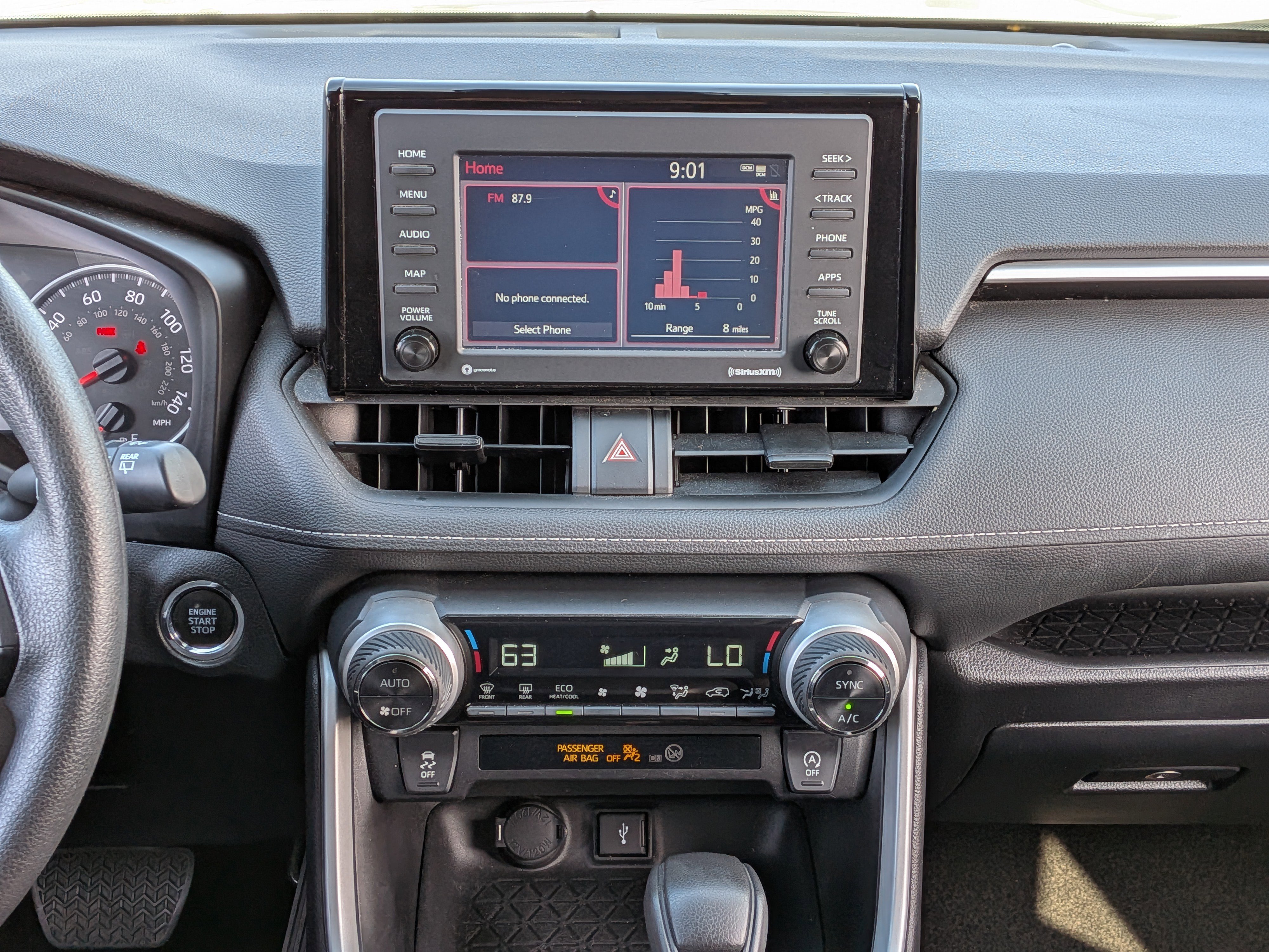 Certified 2022 Toyota RAV4 XLE AWD/4WD image 3