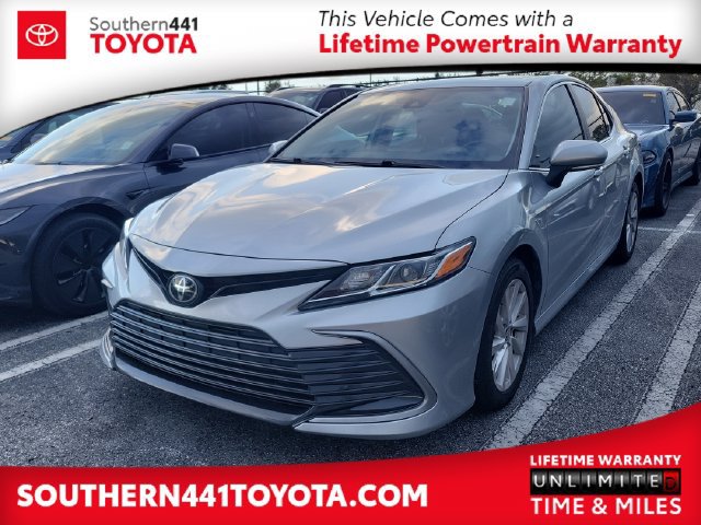 Used 2024 Toyota Camry LE w/ Convenience Package FWD image 1