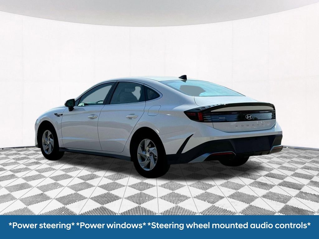 Used 2025 Hyundai Sonata SE FWD image 9
