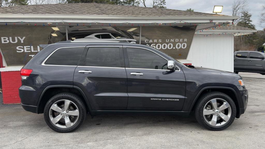 Used 2014 Jeep Grand Cherokee Limited w/ Trailer Tow Group IV AWD/4WD image 4
