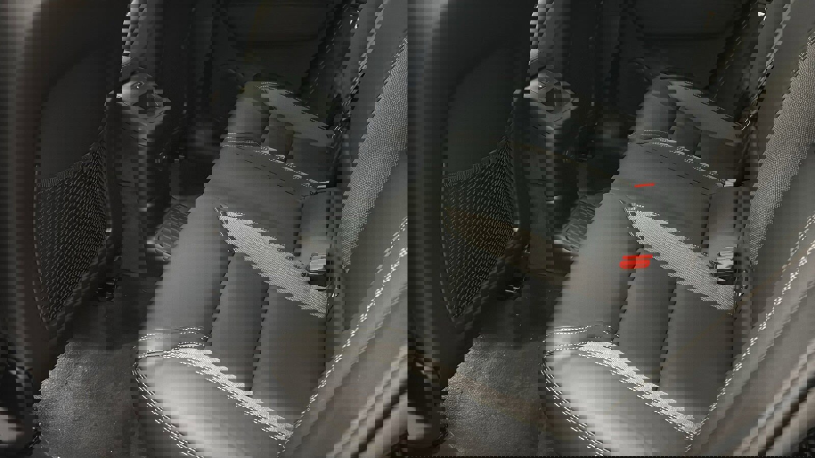 New 2026 Volvo XC60 T8 Ultra w/ Protection Package Premier image 27