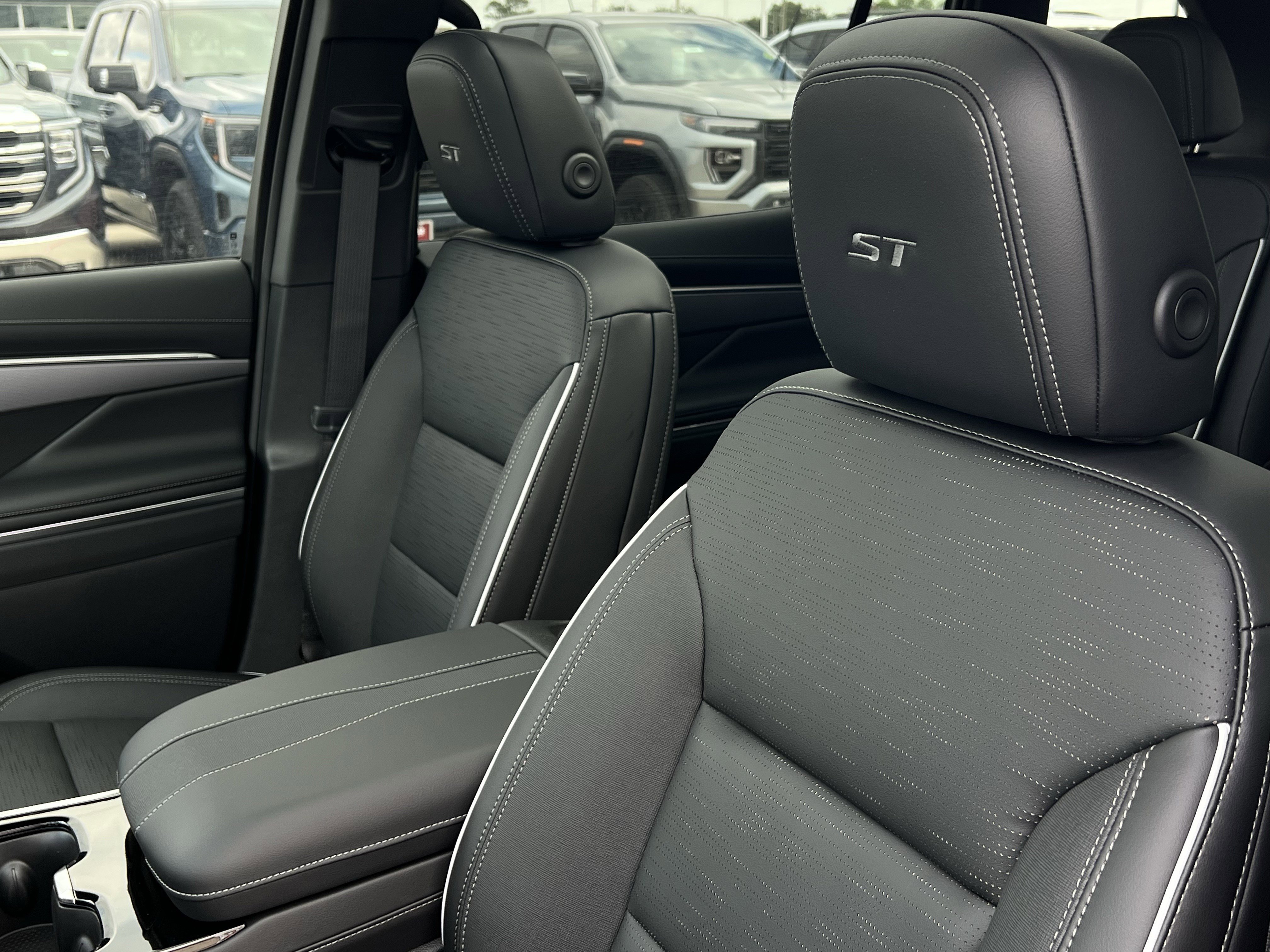 New 2026 Buick Enclave Sport Touring image 21