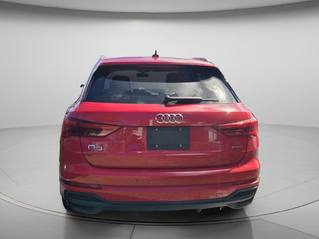 Used 2023 Audi Q3 2.0T Premium w/ 19" Wheel Package AWD/4WD image 6
