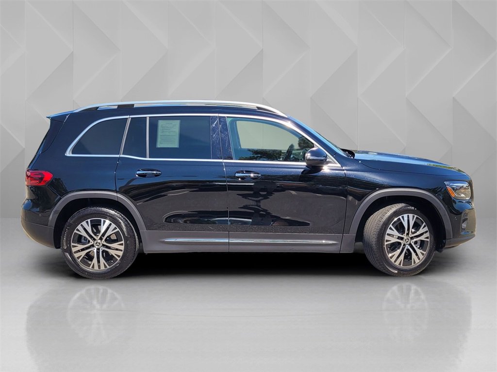 Used 2024 Mercedes-Benz GLB 250 image 3