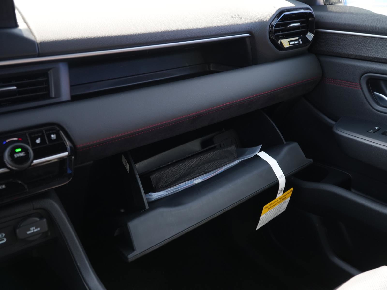 New 2026 Honda Pilot Black Edition image 31