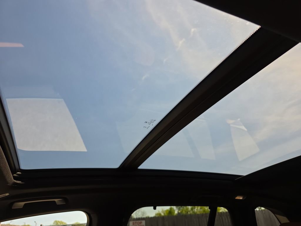 Used 2024 BMW X5 sDrive40i w/ Premium Package image 26