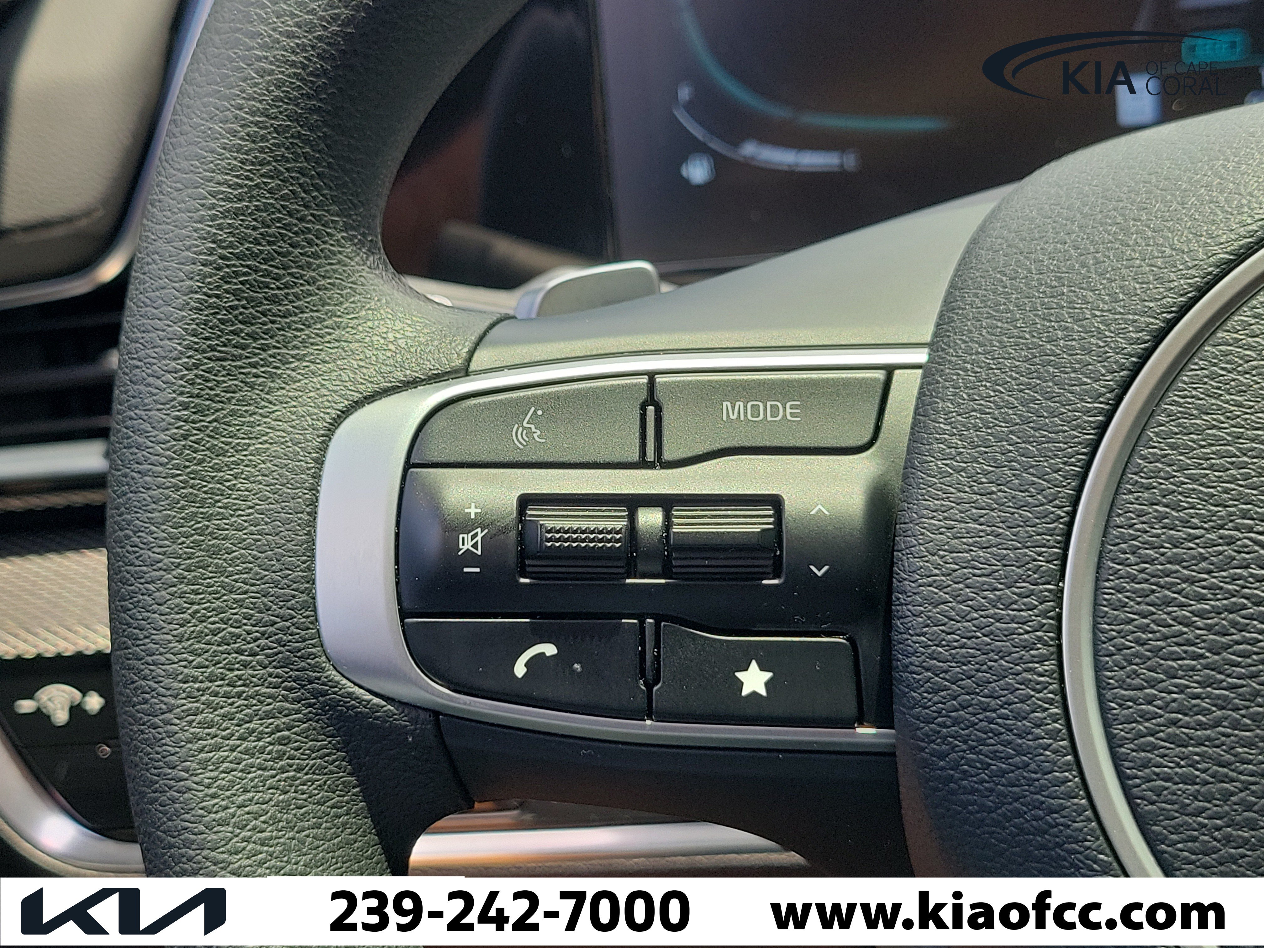 Certified 2025 Kia Sportage LX FWD image 23