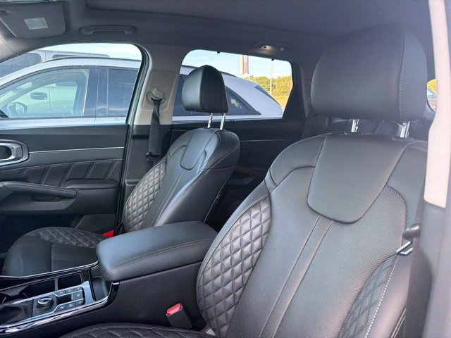 Used 2023 Kia Sorento SX AWD/4WD image 18