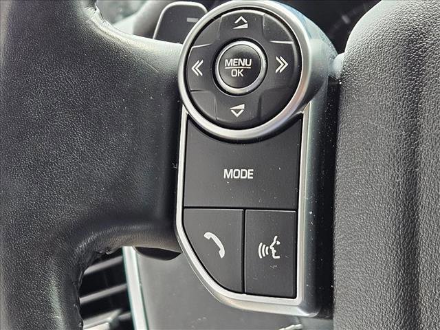 Used 2017 Land Rover Discovery First Edition image 12