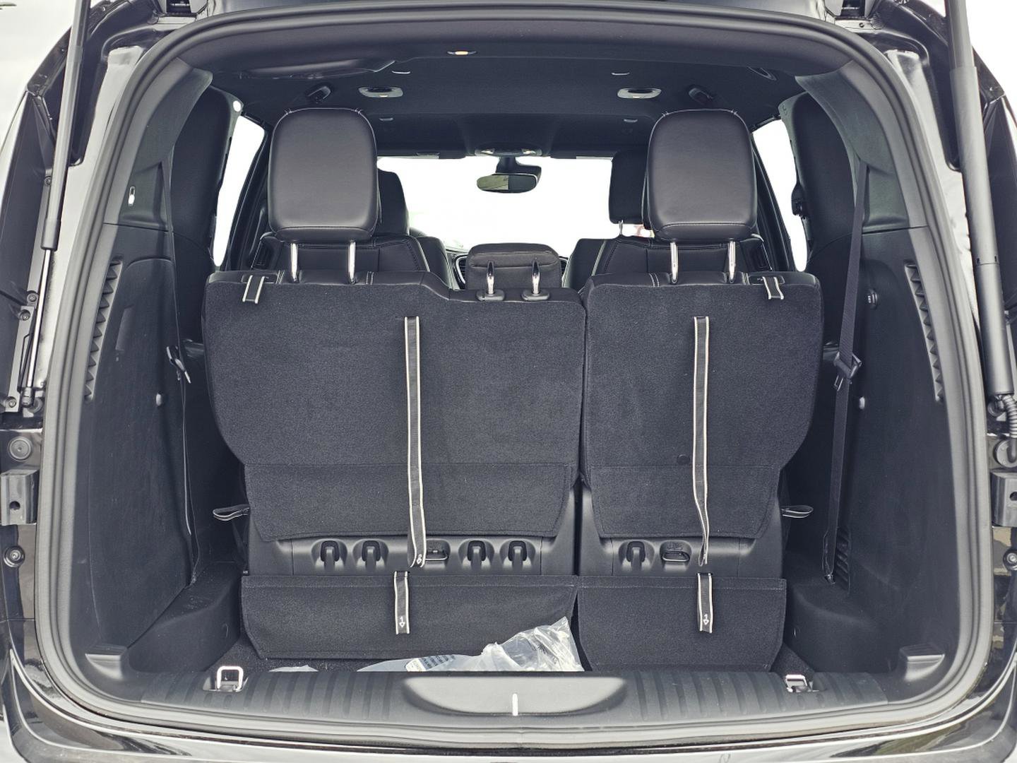 New 2026 Chrysler Pacifica Select image 11
