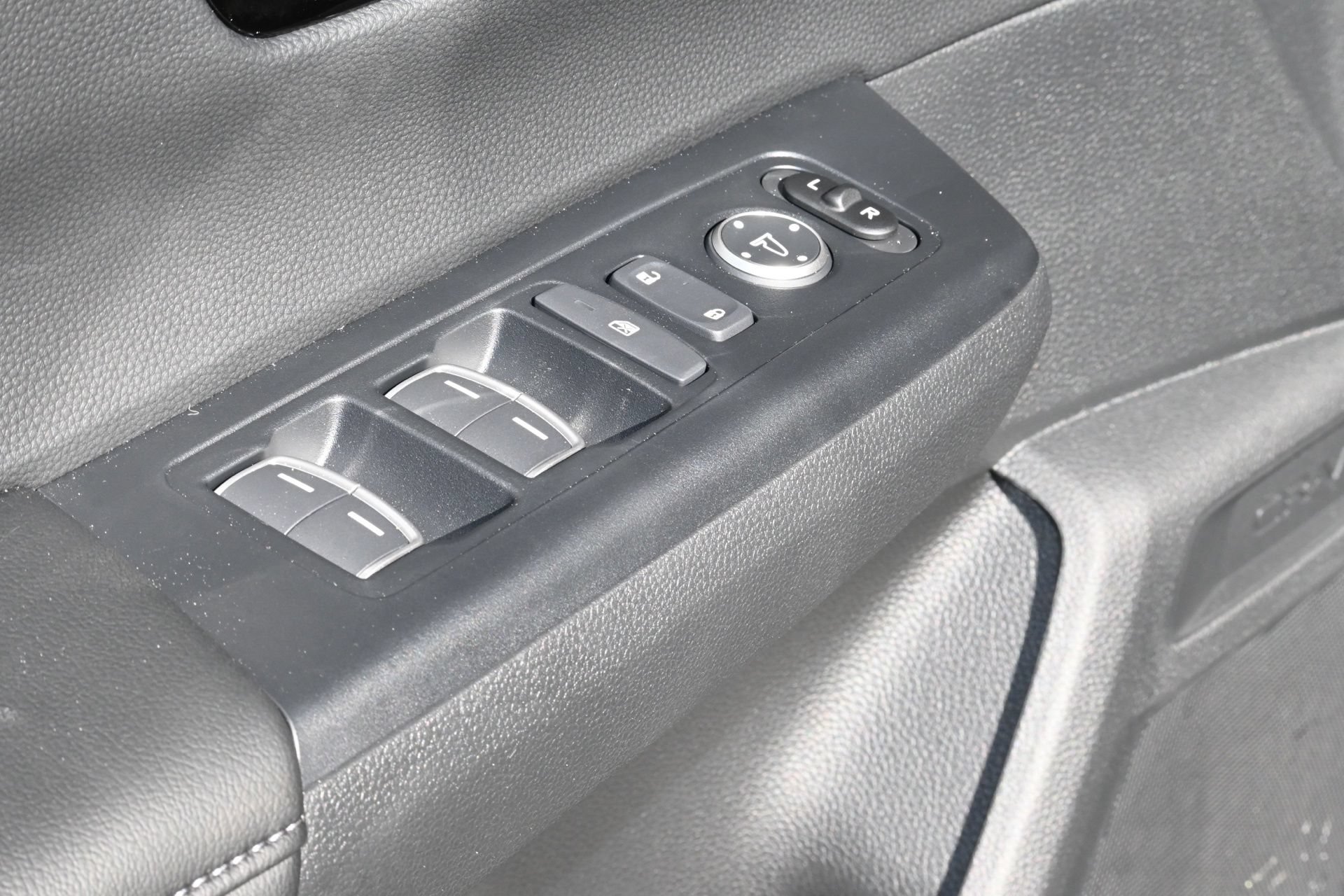 New 2026 Honda CR-V EX-L image 16