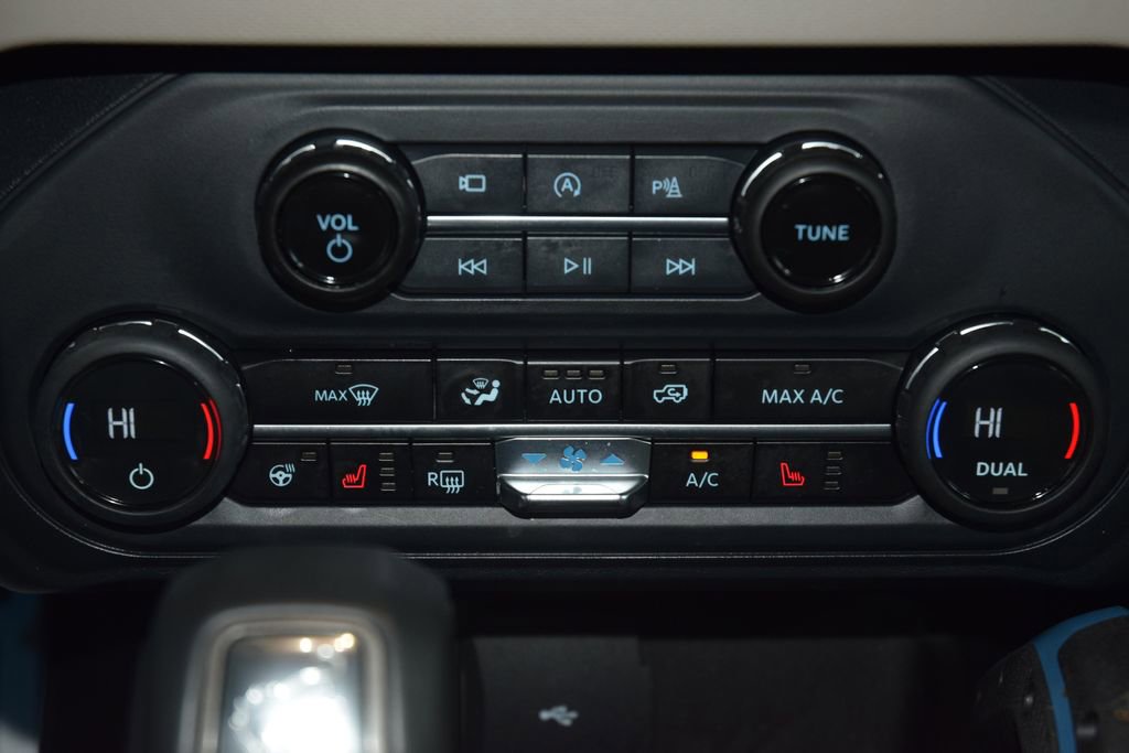 Used 2023 Ford Bronco Wildtrak AWD/4WD image 31