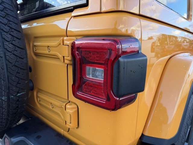 Certified 2021 Jeep Wrangler Unlimited Sahara image 6