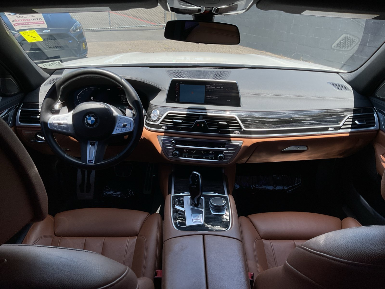 Used 2022 BMW 740i w/ M Sport Package RWD image 17